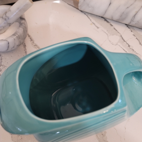Fiestaware Turquoise disk Water Pitcher. Perfect as a pitcher or a vase. - Picture 4 of 9